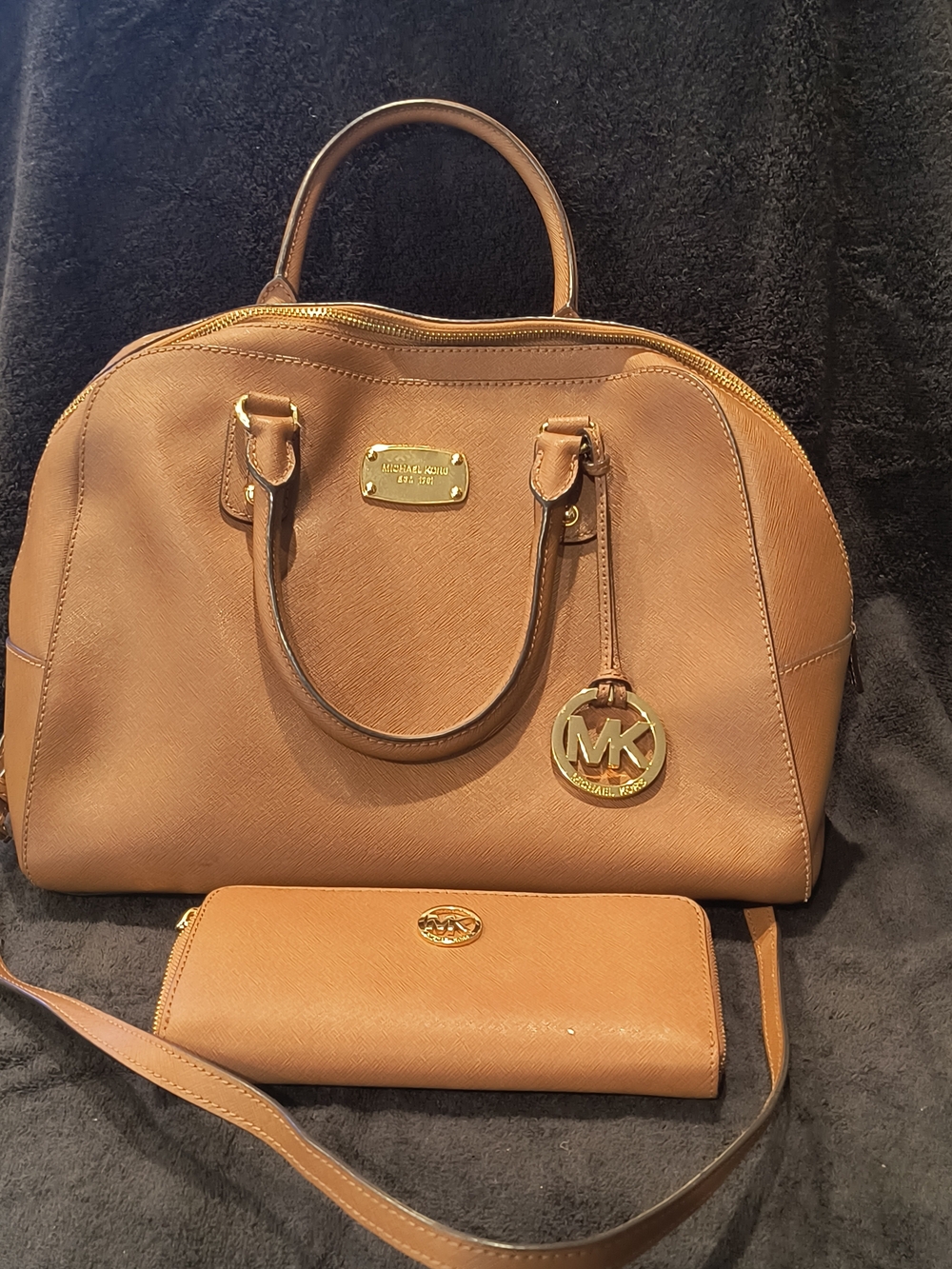 Michael Kors Jet Set Travel Medium Saffiano Leather Dome Satchel Dome Satchel